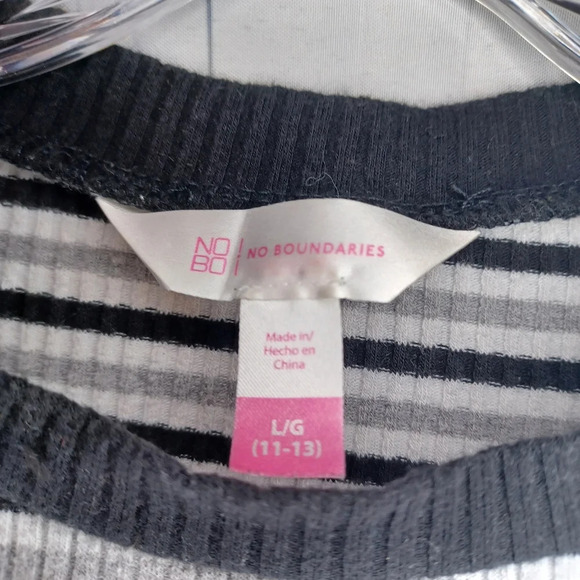 No Boundaries 90’s grunge striped ribbed juniors cropped fitted top - Picture 4 of 10